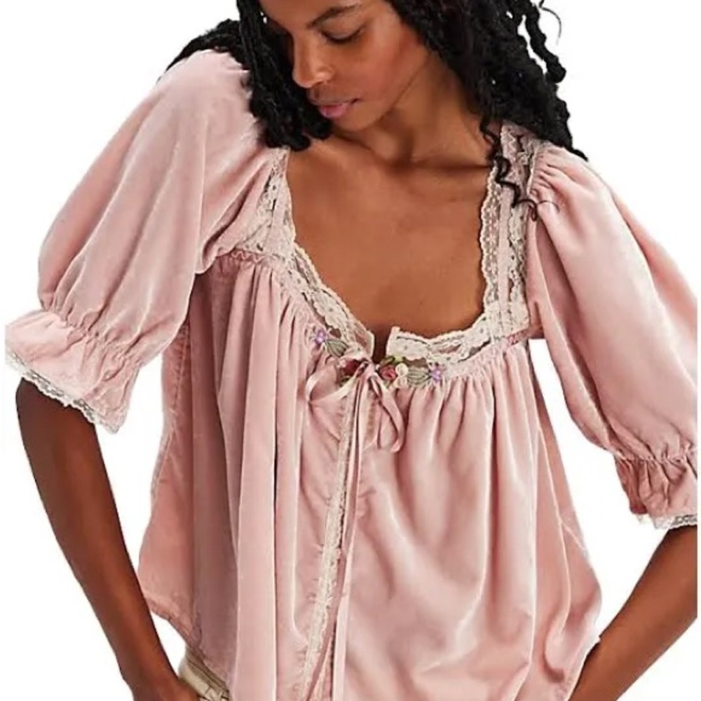 Free People Let’s Voyage Top in Morganite Combo color (M) NWT (SOLD OUT)